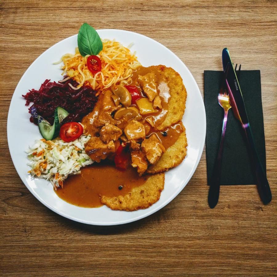 Karczma-Koszwice Bed & Breakfast Eksteriør bilde