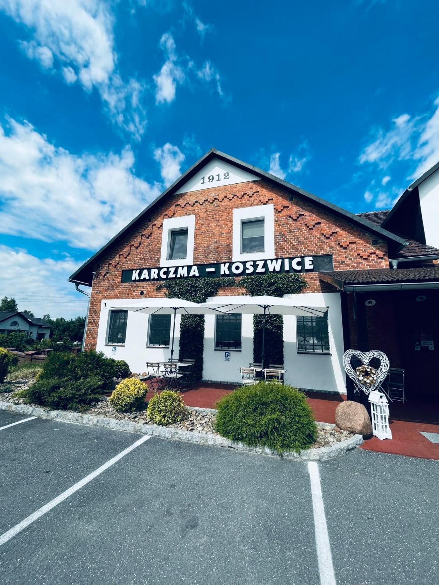 Karczma-Koszwice Bed & Breakfast Eksteriør bilde